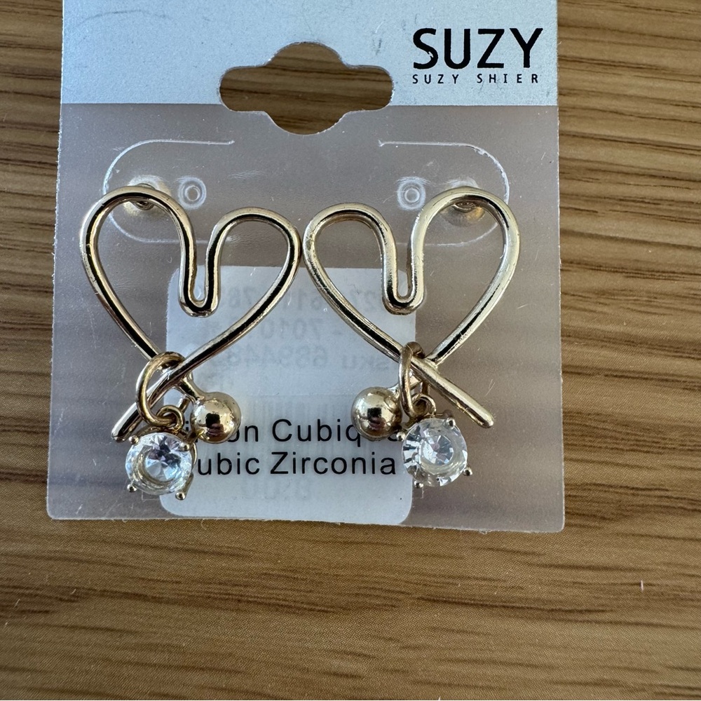 Suzy Shier Gold Heart Earrings with Sparkling Accents - NWT